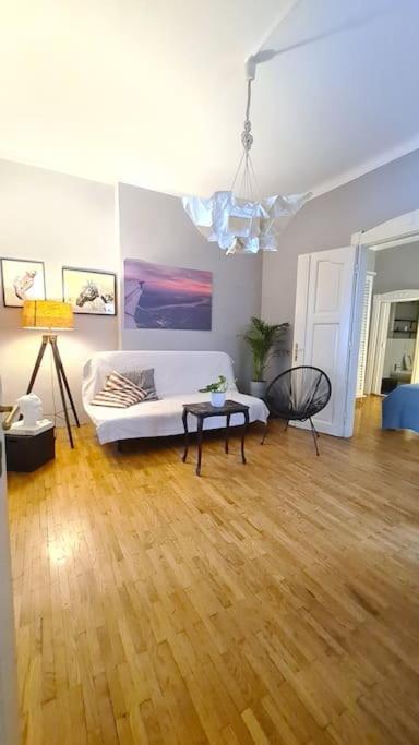 Your Royal 2 Bedroom City Center Stay Belgrado Exterior foto