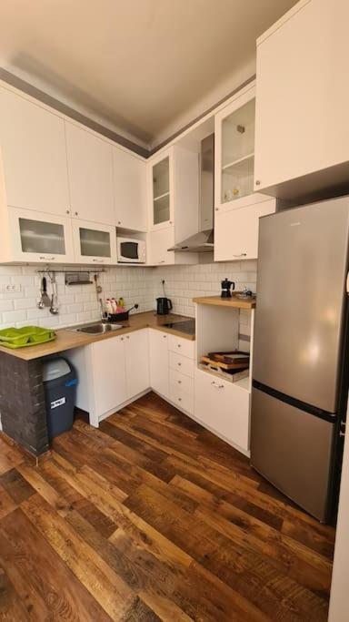 Your Royal 2 Bedroom City Center Stay Belgrado Exterior foto